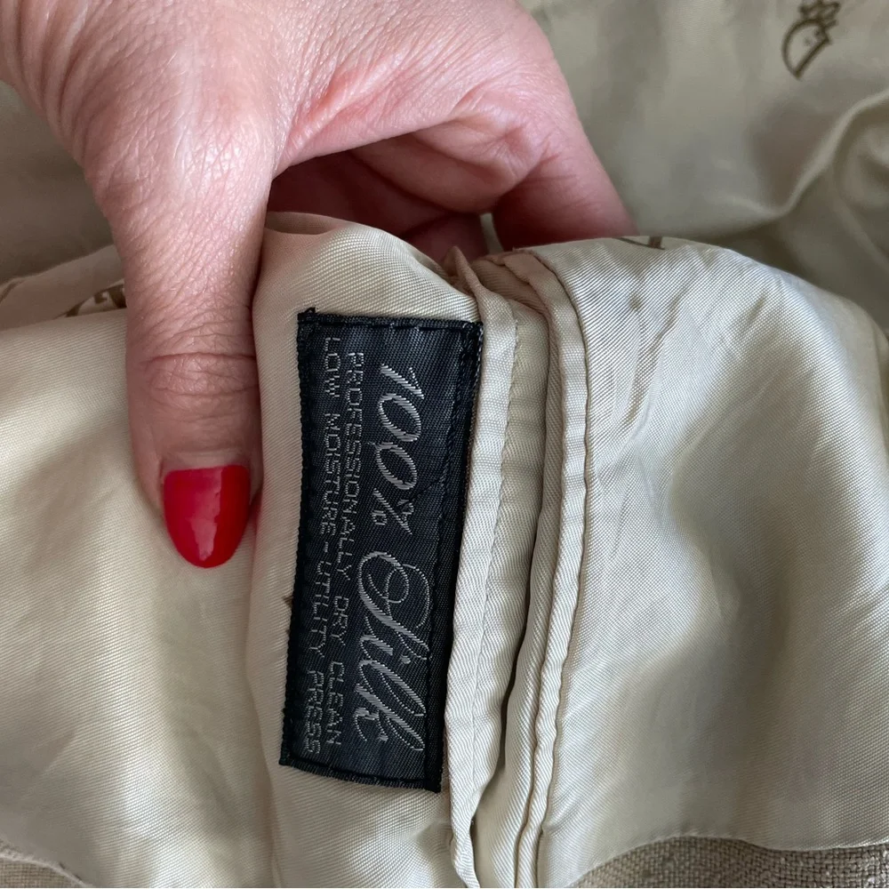 Christian dior tan blazer fabric with silk lining designer great condition